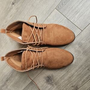 Women's Tan Suede Shoes